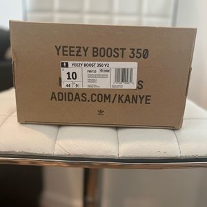 Yeezy Boost 350 box